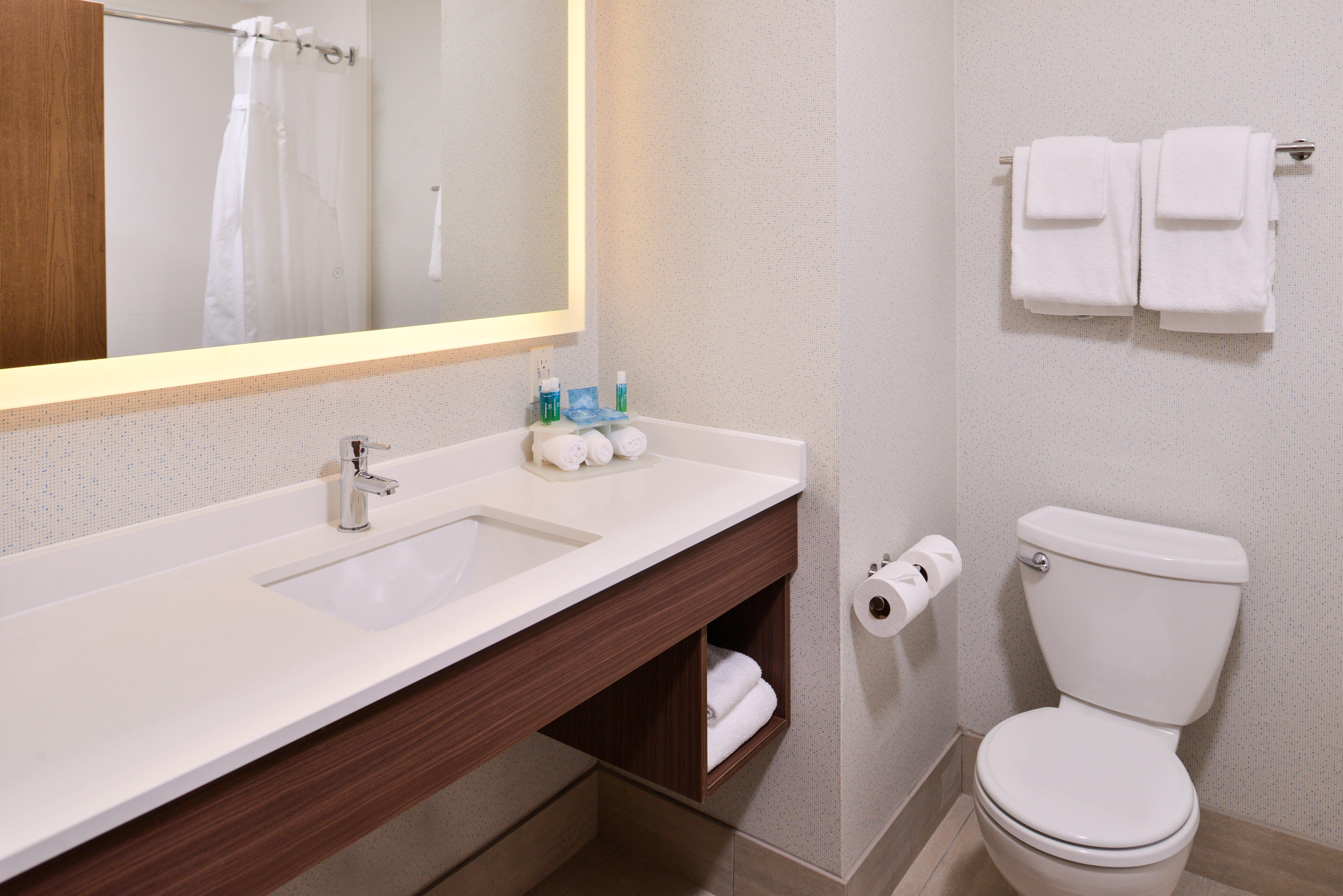 Holiday Inn Express & Suites Lacey - Olympia By Ihg Exterior photo